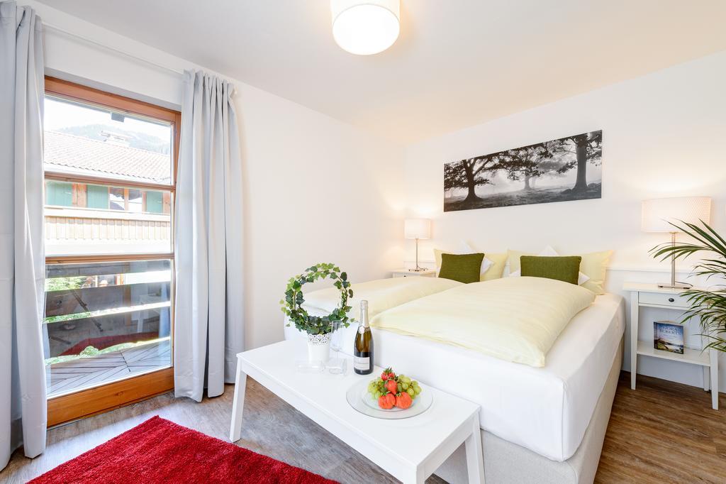 "Ferienwohnung Ess" - Annehmlichkeiten Von 4-Sterne Familien-Und Wellnesshotel Viktoria Koennen Mitbenutzt Werden Oberstdorf Kültér fotó